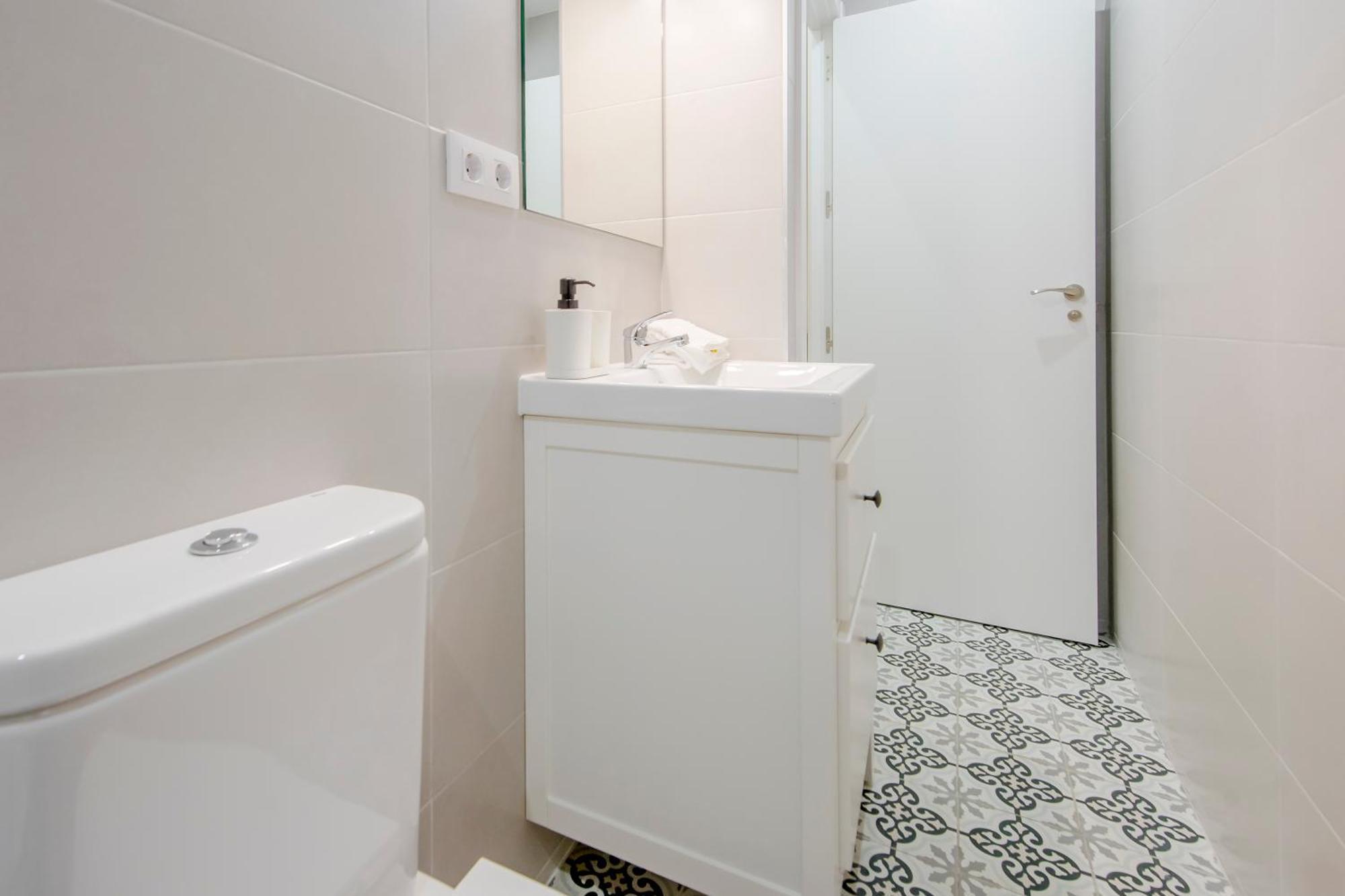 Nuevo Apt Para 7 Pax En Malasana - Gran Via E1 Apartment Madrid Luaran gambar