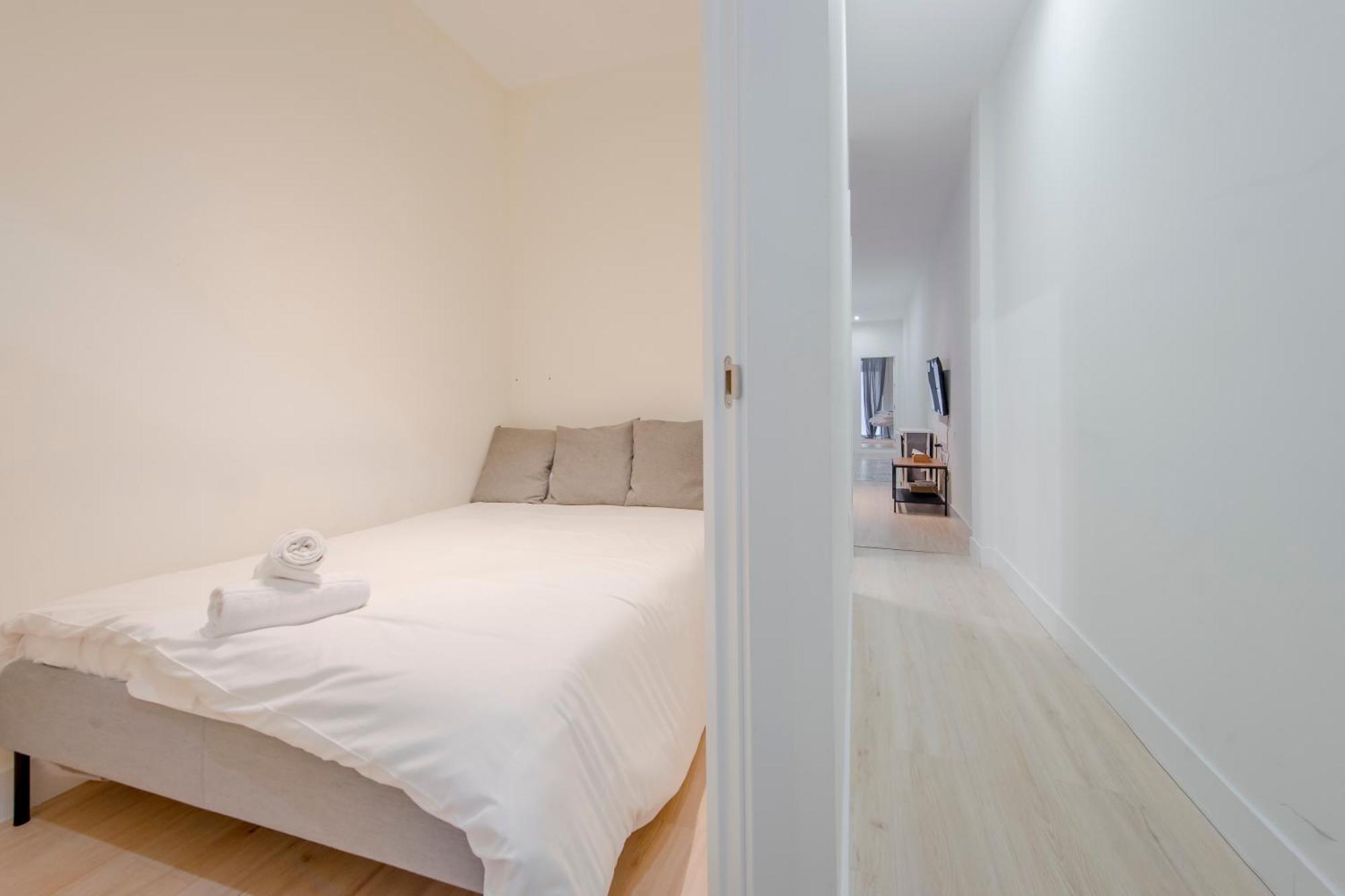 Nuevo Apt Para 7 Pax En Malasana - Gran Via E1 Apartment Madrid Luaran gambar