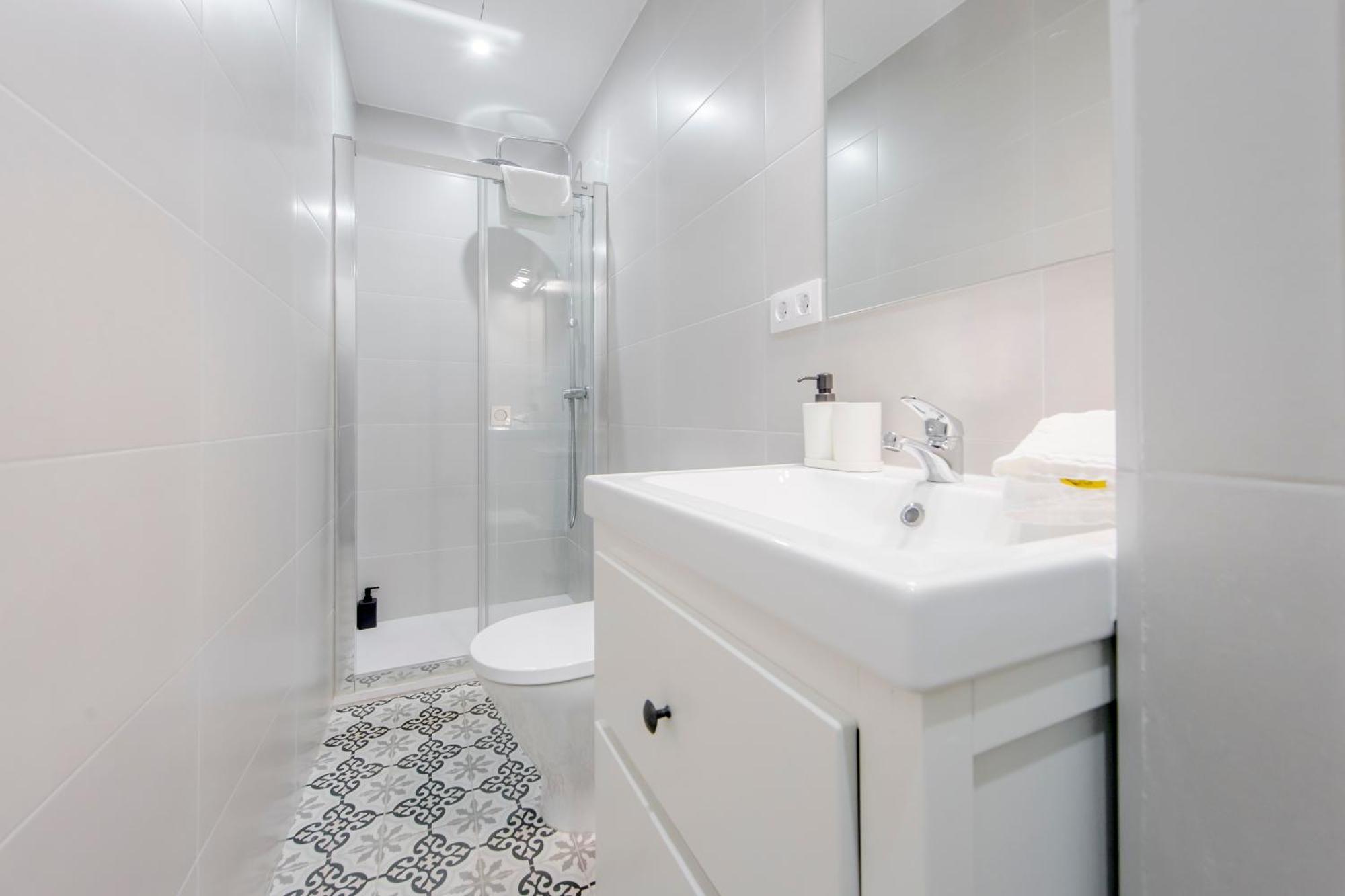 Nuevo Apt Para 7 Pax En Malasana - Gran Via E1 Apartment Madrid Luaran gambar